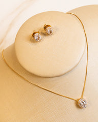 Conjunto Colar e Brincos Redondo Cristal e Base Cravejados em Zircônias, Banho Ouro 18k