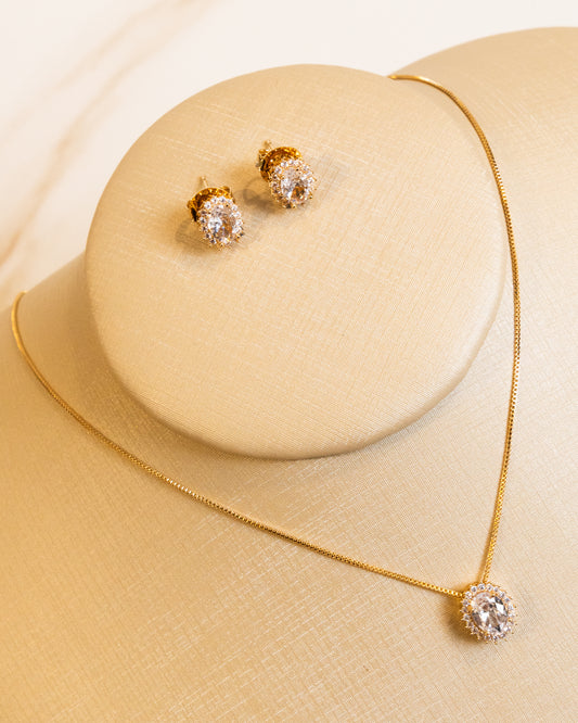 Conjunto Colar e Brincos Redondo Cristal e Base Cravejados em Zircônias, Banho Ouro 18k