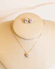 Conjunto Colar e Brincos Coração Cravejados em Zircônias, Banho Ouro 18k