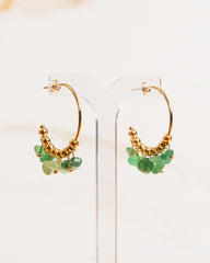 Argola Meia Lua P de Pedra Natural Quartzo Verde Banho Ouro 18K