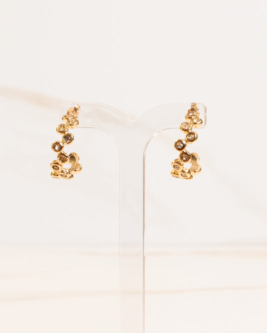 Argola Meia Lua Cravejada Zircônia Cristal Banho Ouro 18K