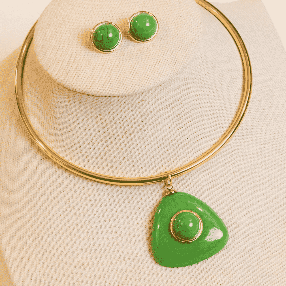 Conjunto Choker Aro Resina Verde Ouro