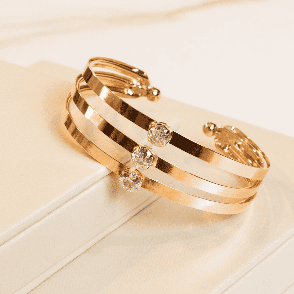 Bracelete Três Tiras Ponto de Luz Ouro