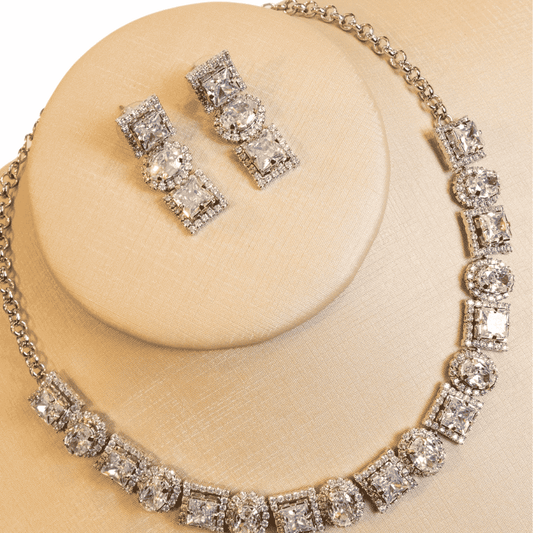 Conjunto Colar e Brincos Cravejado Quadrado e Oval