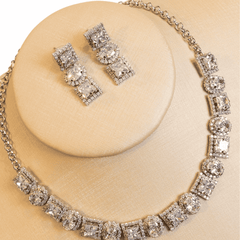 Conjunto Colar e Brincos Cravejado Quadrado e Oval