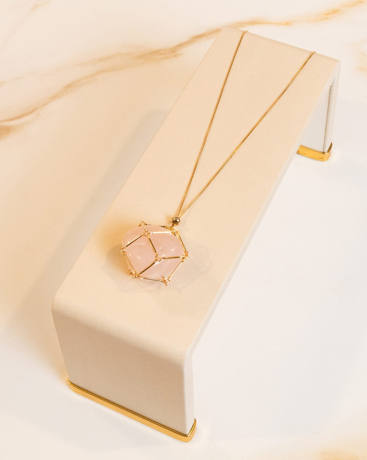 Colar Porta Cristal Pedra Quartzo Rosa Banho Ouro 18k